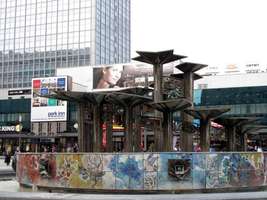 avant-garde sculpture and painted seating area