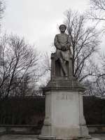 Statue of soldier standing at ease