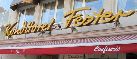 Sign for Konditorei Fester in unusual script