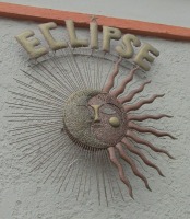 sun-and-moon metal plate