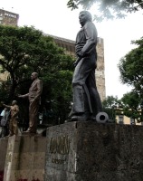 statues of famous people
