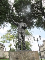 Full view of statue of José Clemente Orozco