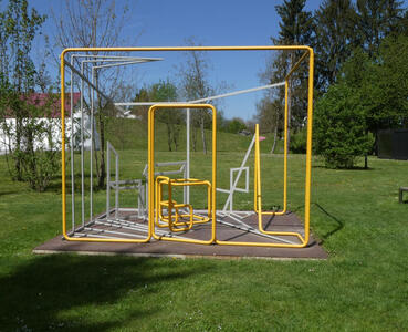 wire frame nested geometric shapes