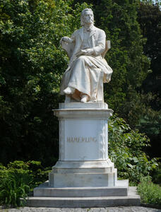 statue of hamlering seated