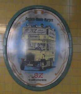 Old-style bus. Headline reads Gestern * Heute * Morgen / B.Z. die größte Zeitung Berlins