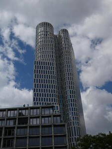 curvy skyscraper