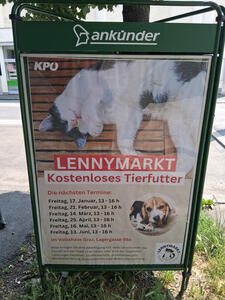 Photo of cat and dog. „Lennymarkt Kostenloses Tierfutter“