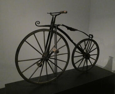 bicycle from 1800s