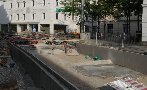 view east on Annenstraße