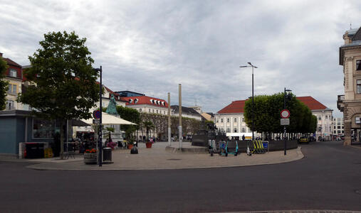 view of neuplatz