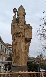 Statue of Saint Nicholas