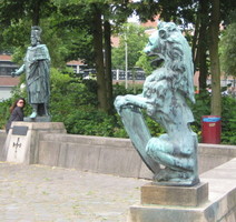 0554_park_sculptures.jpg