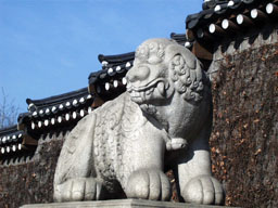 Guardian animal, Kwanghwamun