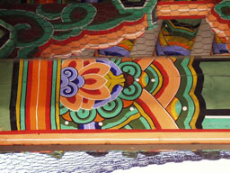 Ceiling beam at Kwangwhamun 
