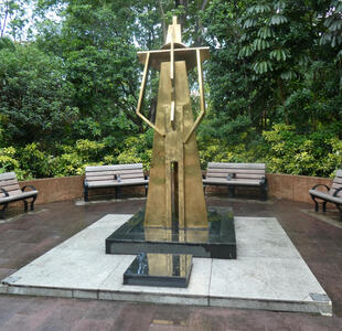 abstract gold sculpture