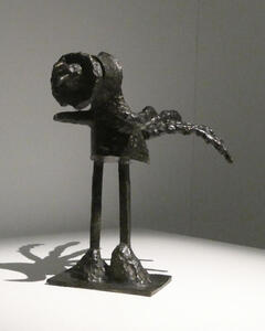 birdlike sculpture