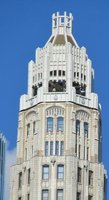 Top of older tall octagonal-shaped building