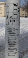 Short column showing map and walking times to museums.