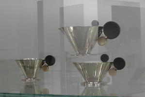 Cups with disks as handles
