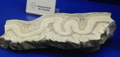 Curved lines in sedimentary rock