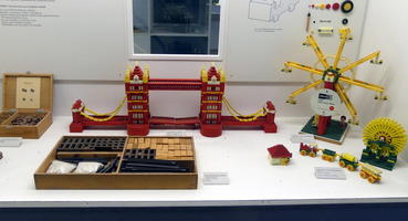 Bridge made with Idema blocks