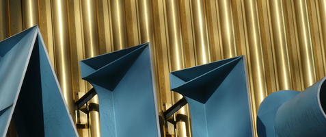 Flanges on letters at Lenbachhaus