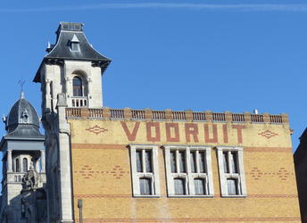 wall vooruit