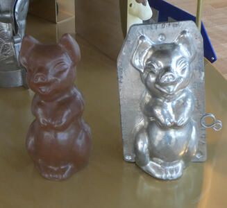 chocolate pig and mold