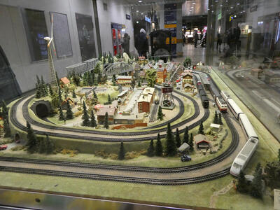 long view train set