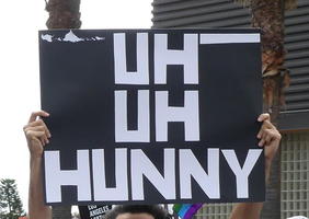 Uh Uh Hunny