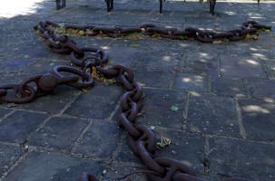 Large chain used in towing a ship