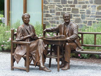 eleanor franklin sculpture