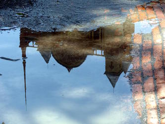 olana house reflection