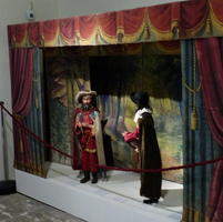 Automaton controlling marionettes
