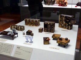 dollhouse accessories