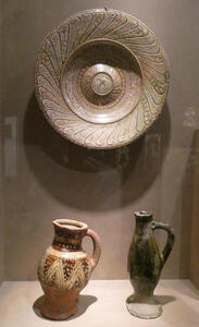 vases plate