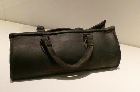 stoneware doctors bag