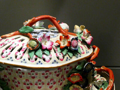 bowl top closeup