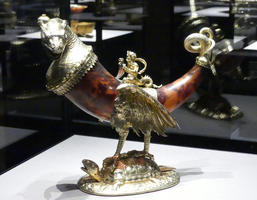 Drinking horn in form of mythical being